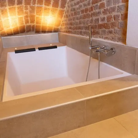 Panzió Cascina Bella - Piozzo